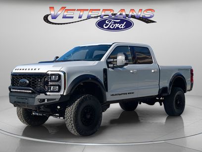 New 2026 Ford F250 Lariat w/ Black Appearance Package