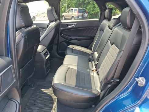 Used 2023 Ford Edge ST-Line w/ Cargo Accessory Package AWD/4WD image 13