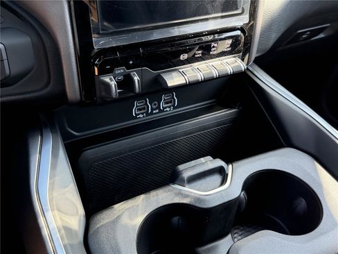 New 2026 RAM 3500 Lone Star AWD/4WD image 22