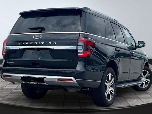 Used 2023 Ford Expedition Limited AWD/4WD image 6