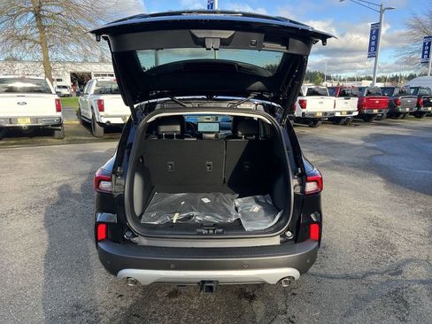 New 2025 Ford Escape SE w/ PHEV Premium Package FWD image 34