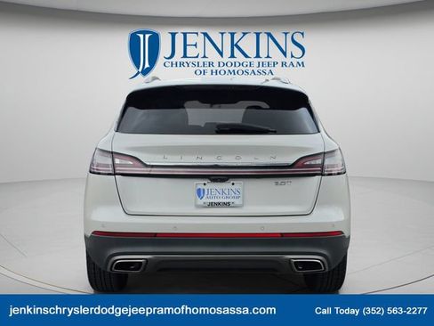 Used 2019 Lincoln Nautilus Reserve FWD image 6