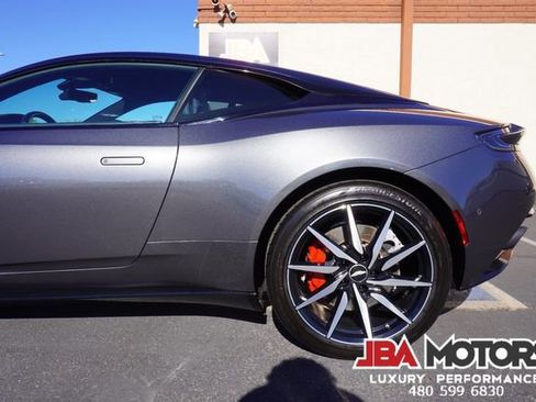 Used 2020 Aston Martin DB11 Coupe image 24