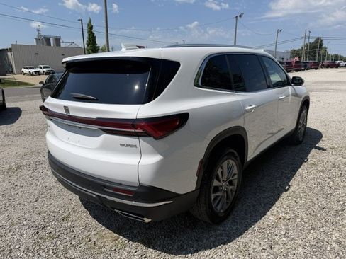Used 2026 Buick Enclave Preferred AWD/4WD image 5