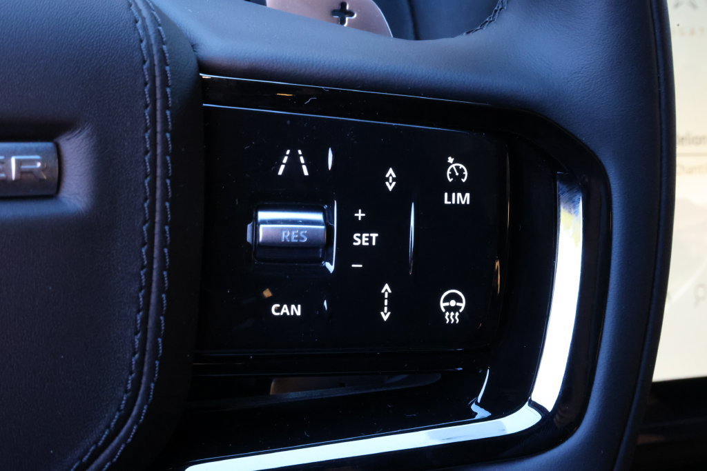 New 2026 Land Rover Range Rover Velar S AWD/4WD image 14