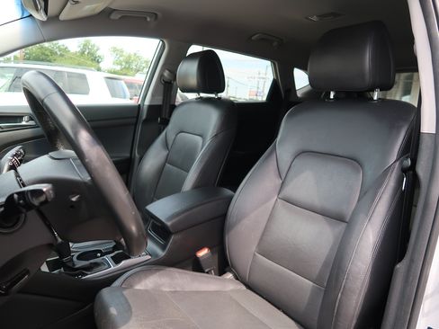 Used 2018 Hyundai Tucson SEL Plus FWD image 12