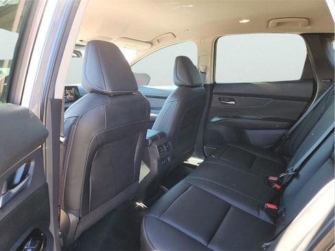 Used 2025 Nissan Murano SV image 18