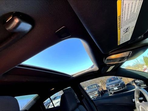 Used 2018 Dodge Charger R/T w/ Blacktop Package image 24