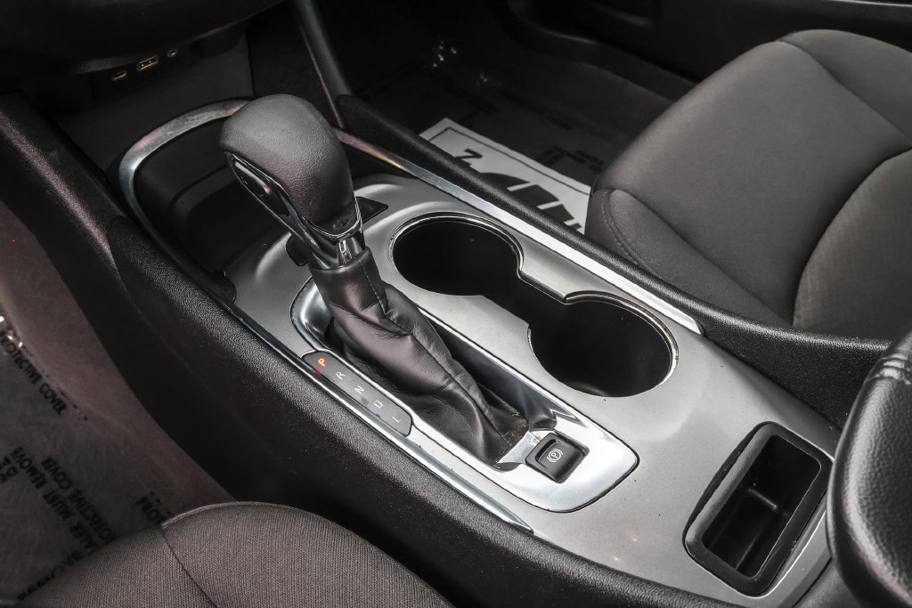Used 2023 Chevrolet Malibu LT FWD image 25