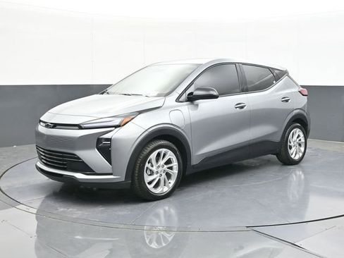 New 2027 Chevrolet Bolt LT FWD image 4