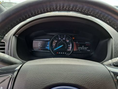 Used 2018 Ford Explorer XLT w/ Equipment Group 202A FWD image 24