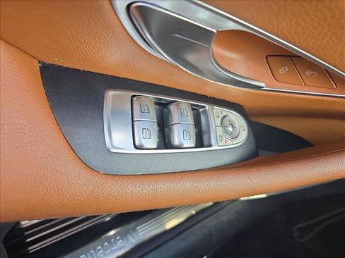 Used 2018 Mercedes-Benz E 400 Coupe image 10