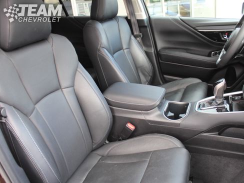Used 2024 Subaru Outback Touring XT AWD/4WD image 31