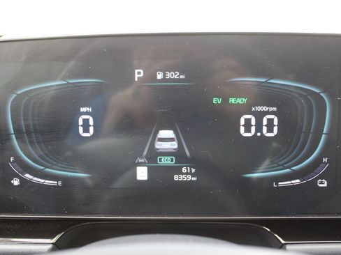 Certified 2024 Kia Niro EX image 31