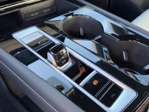 Used 2026 Volkswagen Atlas Cross Sport SEL Premium R-Line image 23