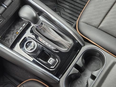 Used 2023 GMC Canyon AT4 w/ AT4 Premium Package AWD/4WD image 20