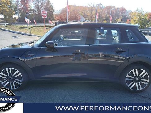 Used 2022 MINI Cooper S image 6