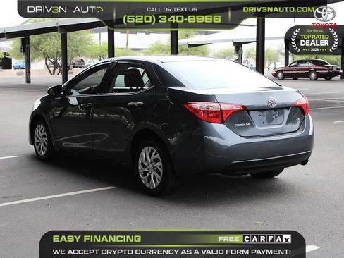Used 2018 Toyota Corolla LE FWD image 5