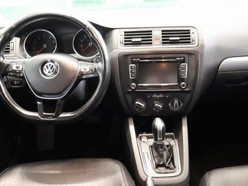 Used 2015 Volkswagen Jetta SE image 23