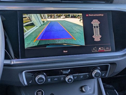 Used 2023 Audi Q3 2.0T Premium w/ Convenience Package image 13