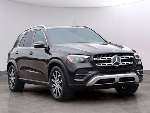Used 2025 Mercedes-Benz GLE 350 4MATIC image 3
