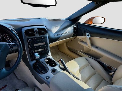 Used 2007 Chevrolet Corvette Coupe w/ Preferred Equipment Group RWD image 25