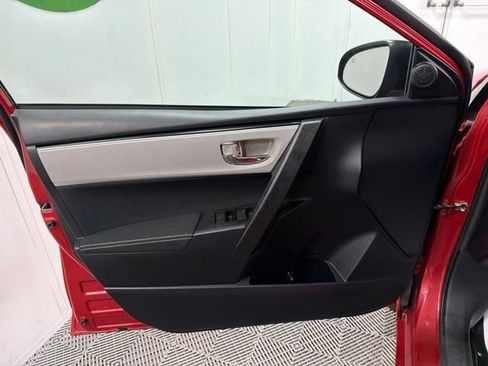Used 2017 Toyota Corolla LE FWD image 15
