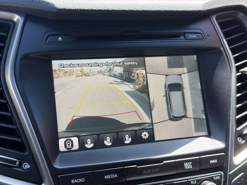Used 2017 Hyundai Santa Fe Limited FWD image 35
