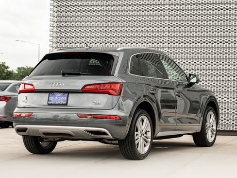 Used 2018 Audi Q5 2.0T Premium Plus w/ Premium Plus Package AWD/4WD image 4