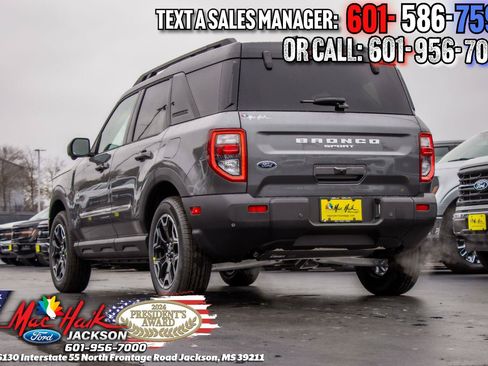 New 2026 Ford Bronco Sport Outer Banks w/ Outer Banks Tech Package+ AWD/4WD image 4