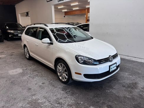 Used 2012 Volkswagen Jetta TDI FWD image 2