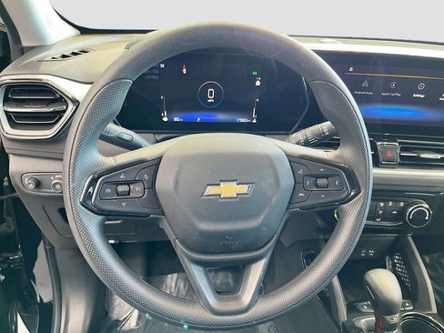 Used 2024 Chevrolet TrailBlazer LT FWD image 11