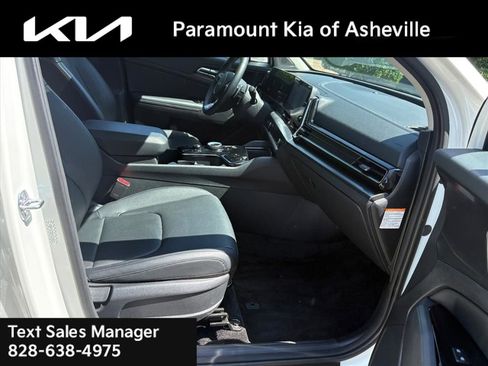 Used 2025 Kia Sportage EX w/ EX Premium Package AWD/4WD image 20