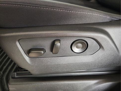 New 2026 GMC Sierra 1500 SLE RWD image 16