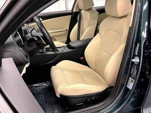 Used 2023 Kia Stinger GT-Line w/ Sun & Sound Package image 20