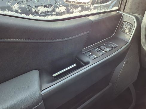 Used 2021 Ford F150 Lariat w/ Equipment Group 502A High image 21