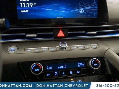 Used 2024 Hyundai Elantra SEL image 10