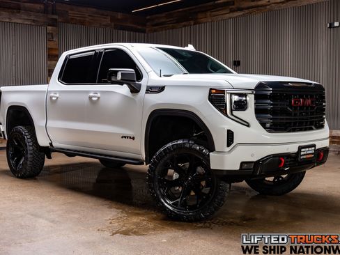 Used 2024 GMC Sierra 1500 AT4 w/ Technology Package image 1