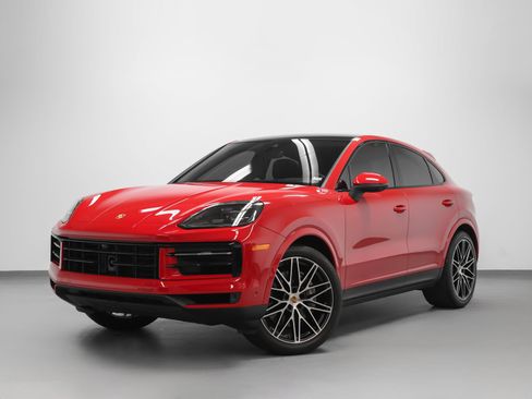 Certified 2024 Porsche Cayenne Coupe AWD/4WD image 1