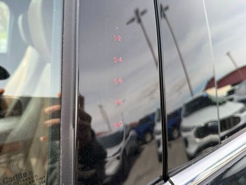 Used 2023 Lincoln Nautilus Reserve w/ Equipment Group 202A image 11