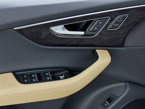 Used 2025 Audi Q7 3.0T Premium Plus w/ Premium Plus Package image 22