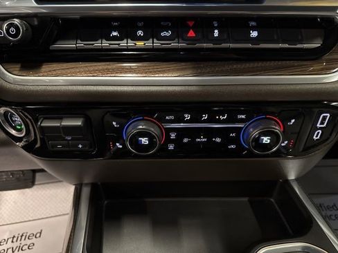 Used 2024 Chevrolet Silverado 1500 RST AWD/4WD image 16
