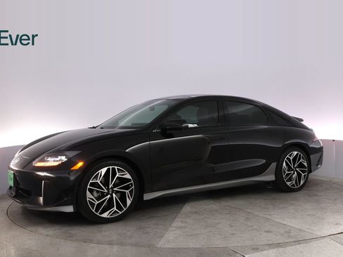 Used 2024 Hyundai Ioniq 6 Limited RWD image 18