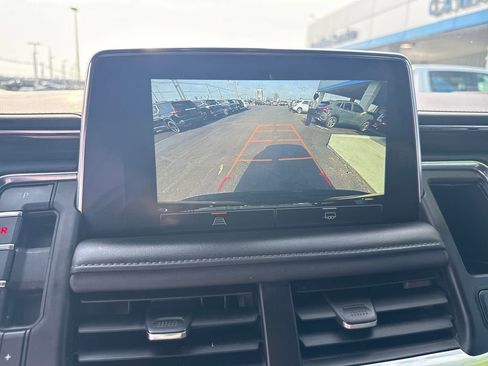 Used 2022 GMC Yukon XL SLE image 23