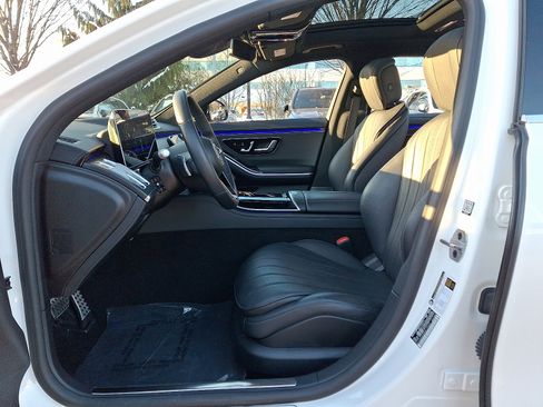 Certified 2022 Mercedes-Benz S 500 4MATIC image 13