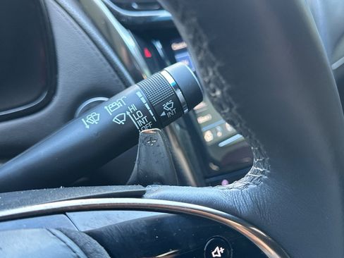 Used 2018 Cadillac CTS V w/ Carbon Fiber Package RWD image 38