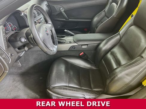 Used 2006 Chevrolet Corvette Convertible w/ Preferred Equipment Group image 3