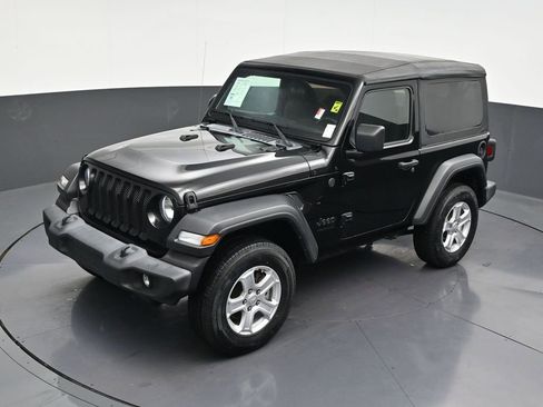 Used 2022 Jeep Wrangler Sport AWD/4WD image 14