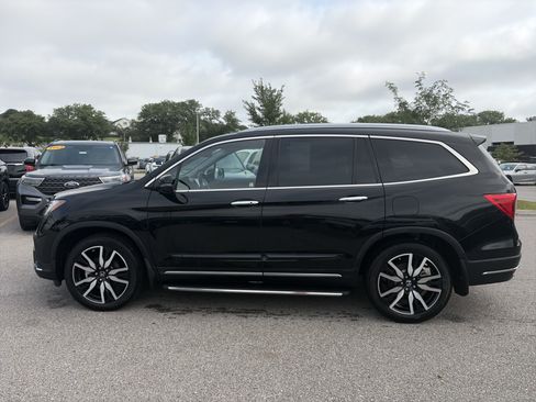 Used 2021 Honda Pilot Touring image 10