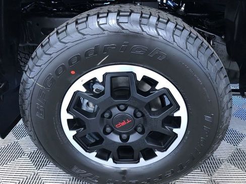 New 2026 Toyota Tacoma TRD Off-Road AWD/4WD image 10